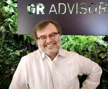 <h2>Luca Amadio</h2><hr>Partner