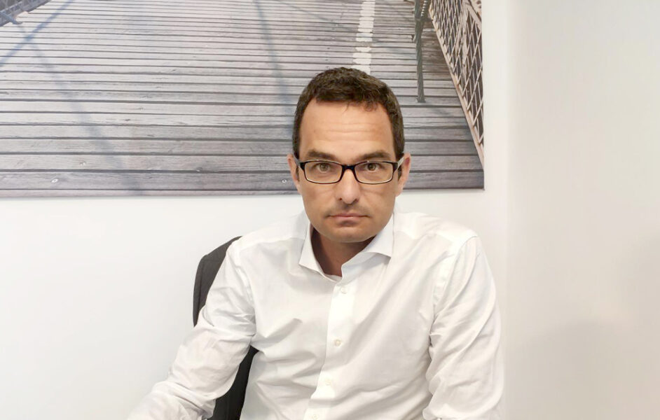 <h2>Stefano Motta</h2><hr>Senior Manager